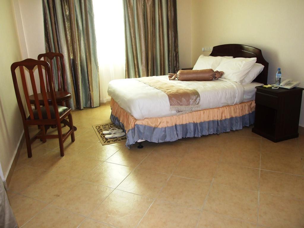 Grace Land Hotel Arusha Quarto foto